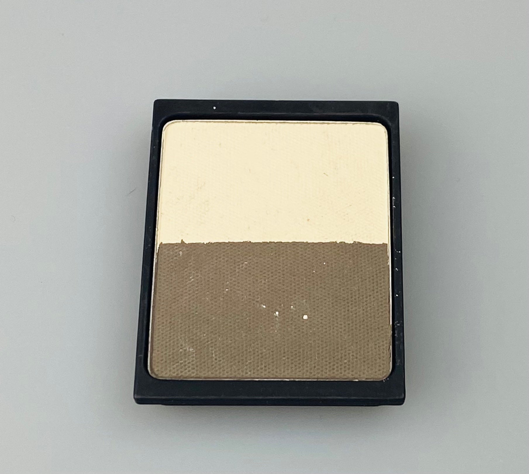 Eyebrow Powder Duo